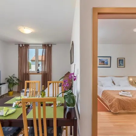 Nensi Apartment Porec