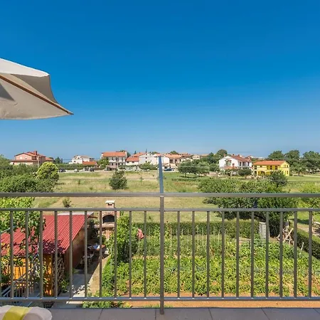 Nensi Porec