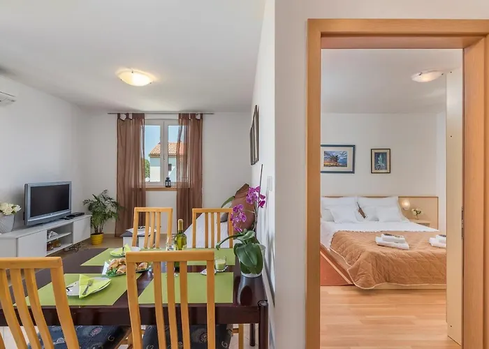 Nensi Apartman Poreč